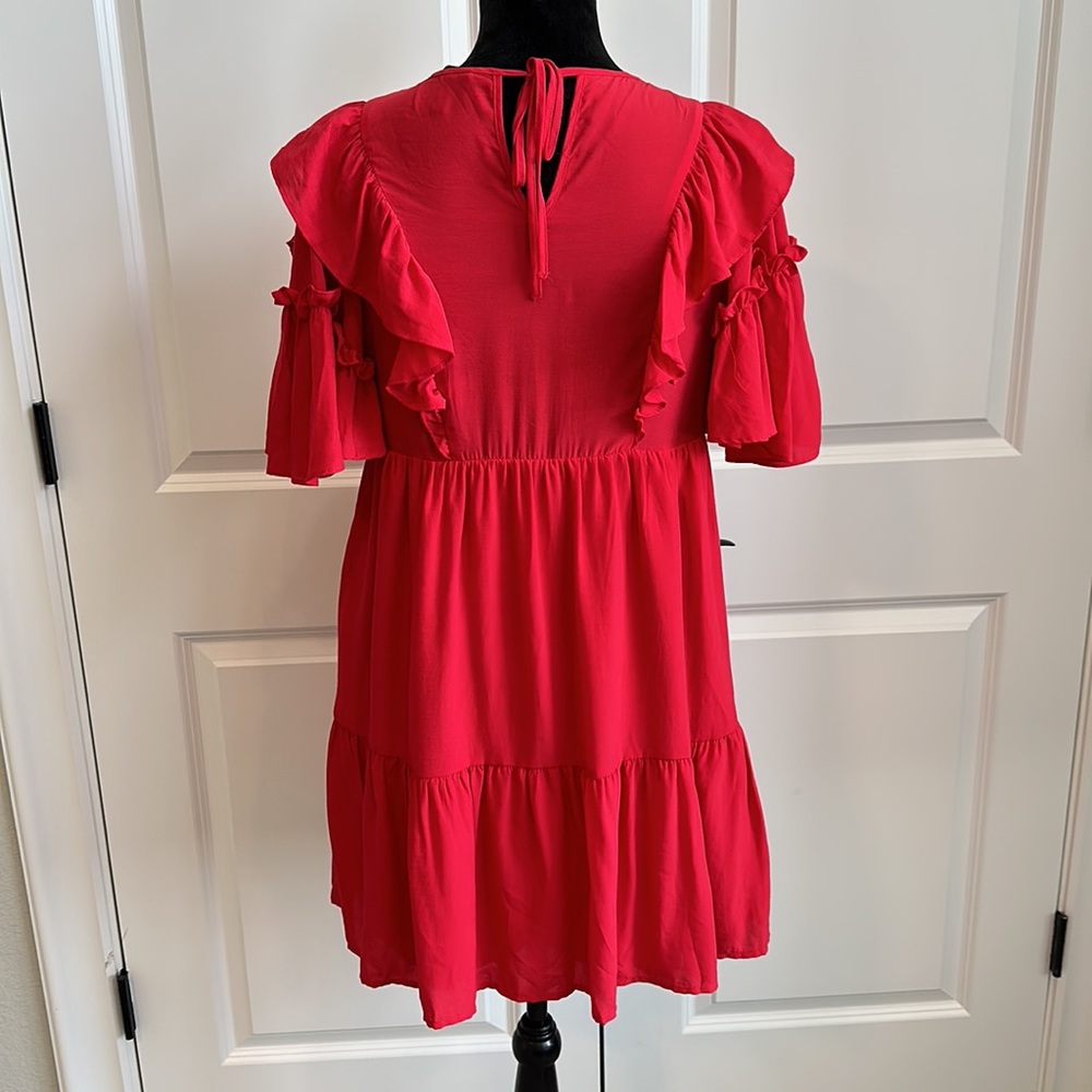 Who What Wear Red Ruffled Statement Sleeves, Tiered Dress - Picture 4 of 6